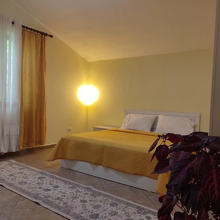 Rooms Xani Tirana Exterior foto