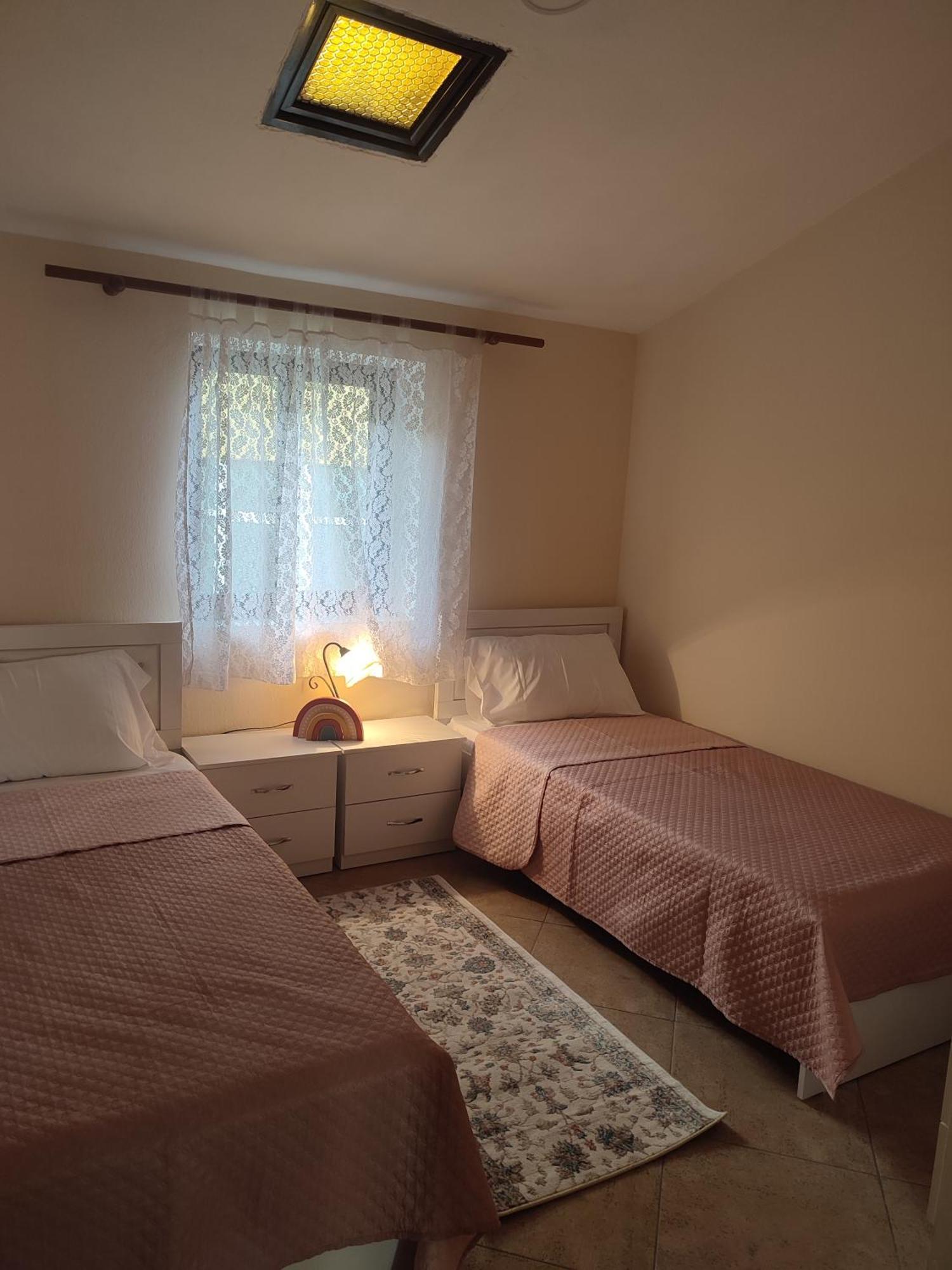 Rooms Xani Tirana Exterior foto
