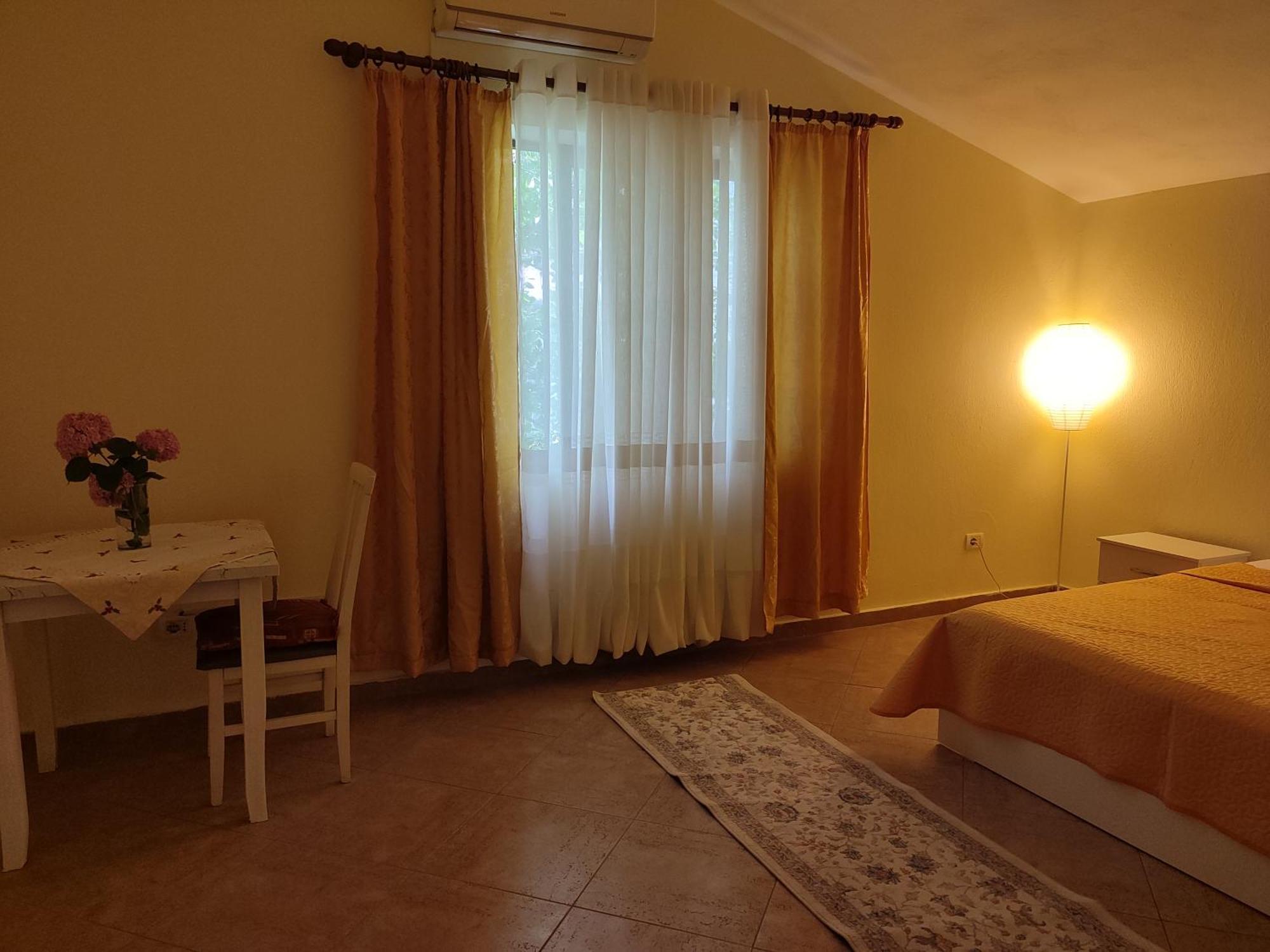 Rooms Xani Tirana Exterior foto